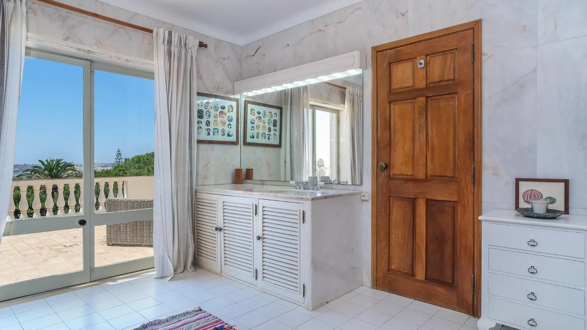 Villa Casa Das Flores Lagos