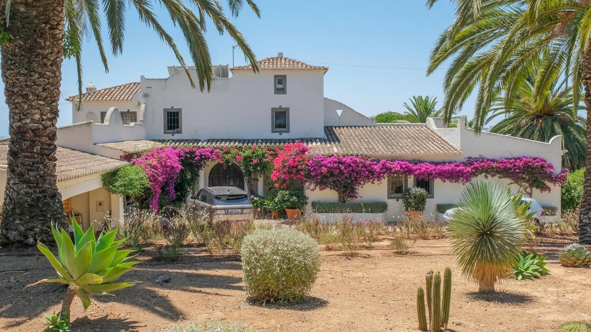 Casa Das Flores Lagos 0*,
