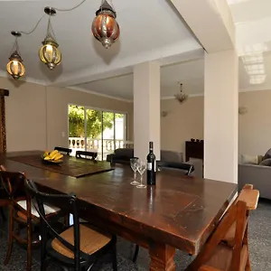 Beachhouselagos Bed and breakfast