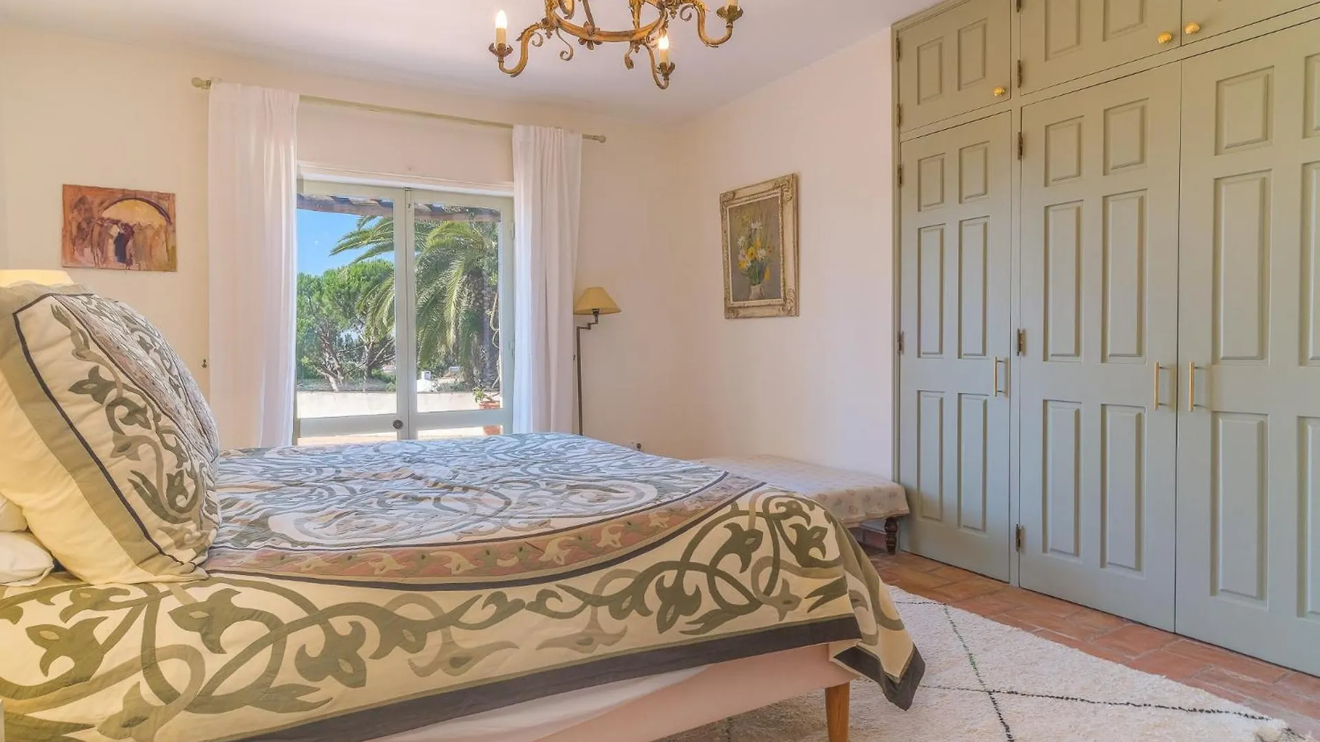 Casa Das Flores Lagos